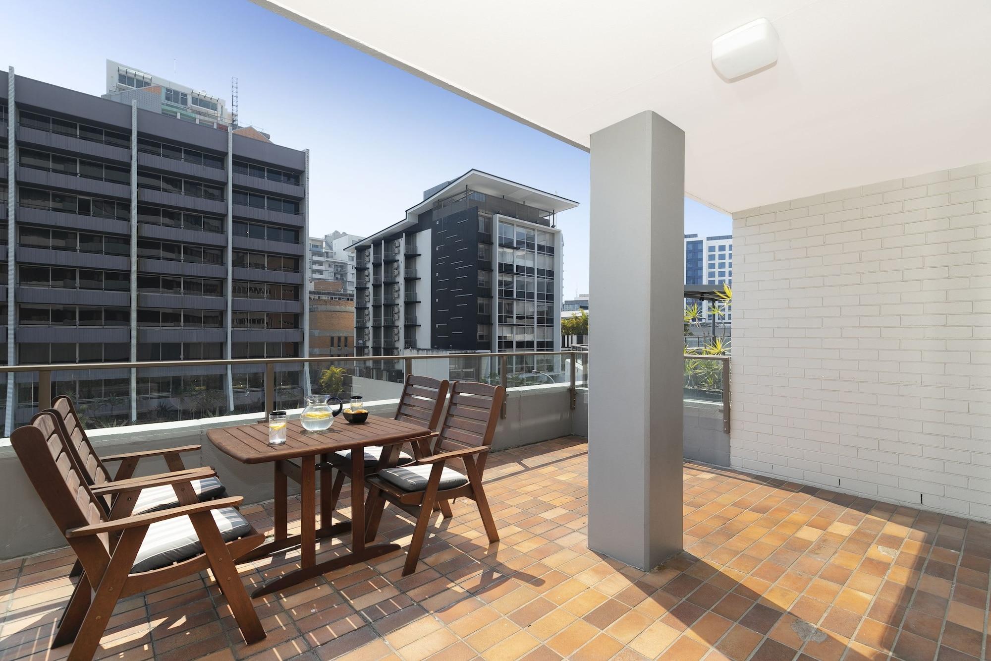 The Astor Apartments Brisbane Kültér fotó