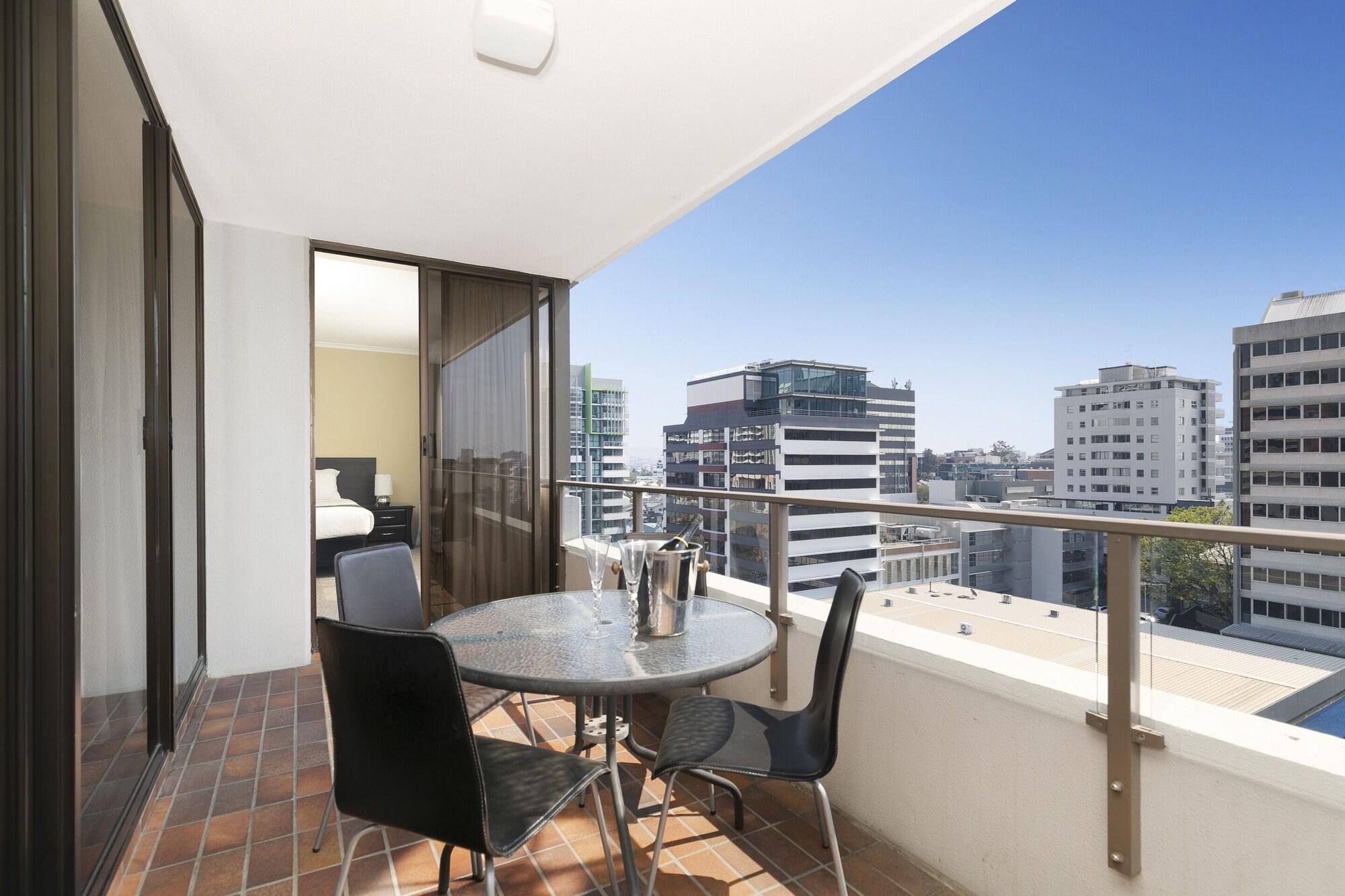 The Astor Apartments Brisbane Kültér fotó